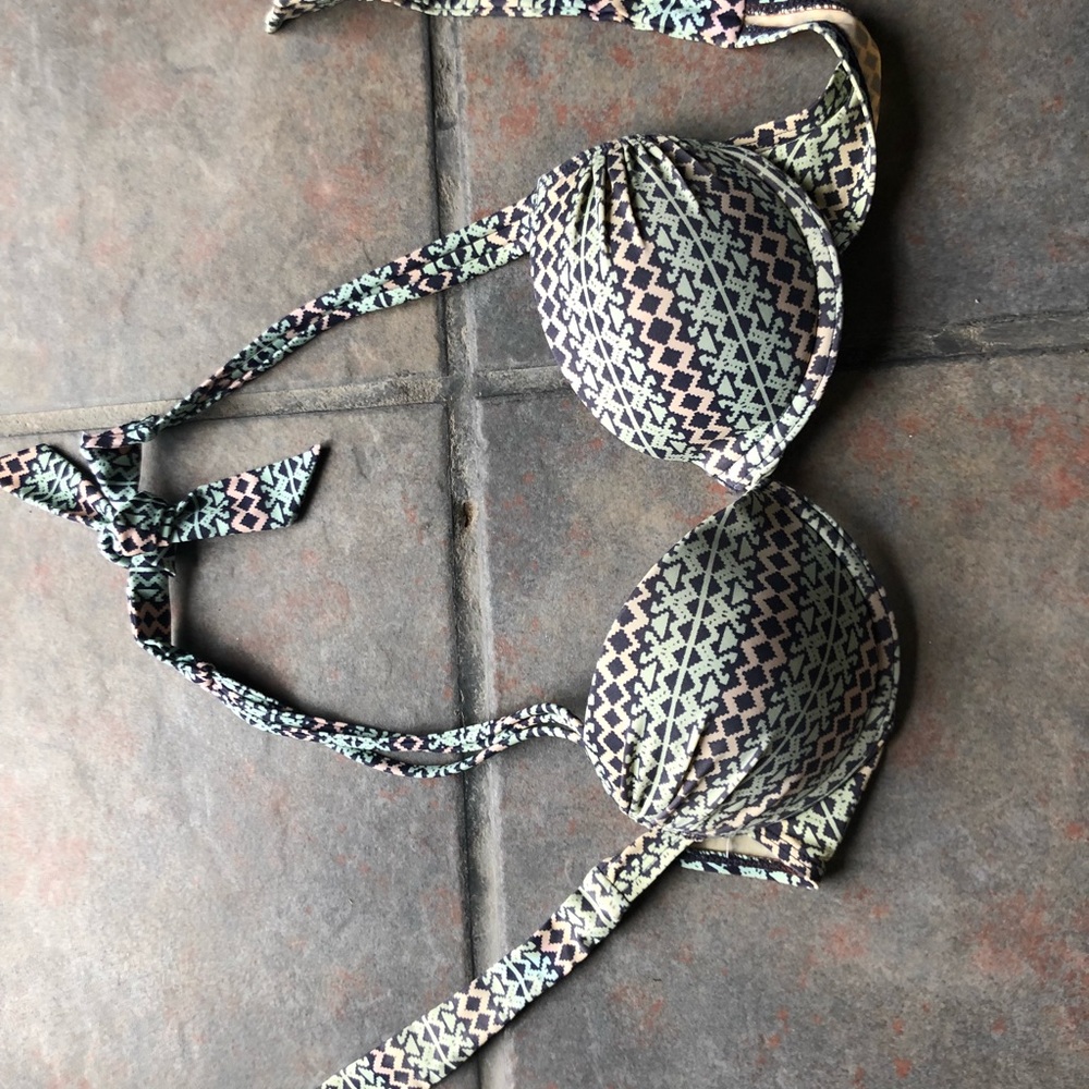 Bikini top padded size small ninety six degrees
